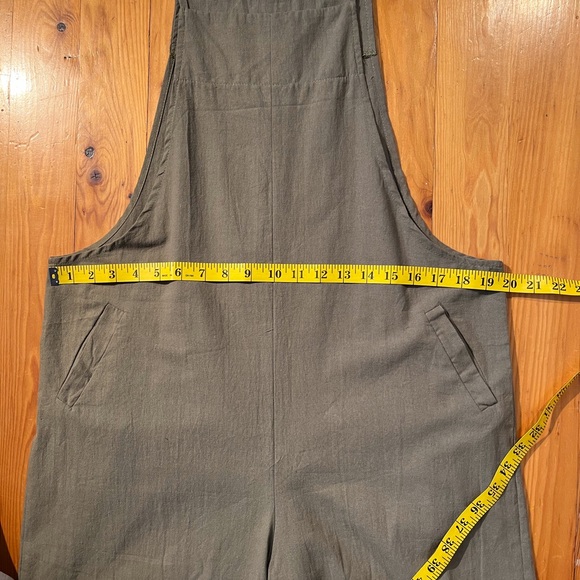 NWOT Women’s casual,loose long Bib pants, wide leg jumpsuit. Size Medium. - Picture 9 of 12